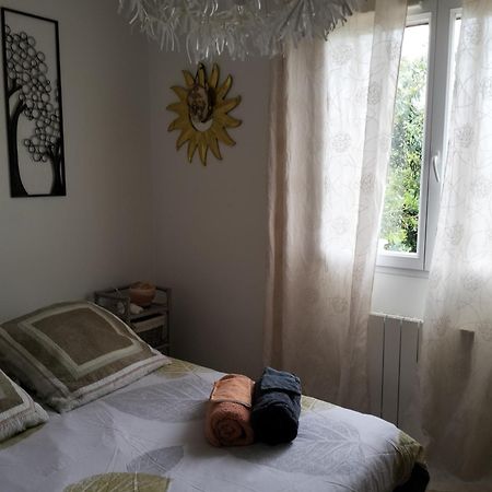 Chez Isa Apartment Massilly Екстериор снимка