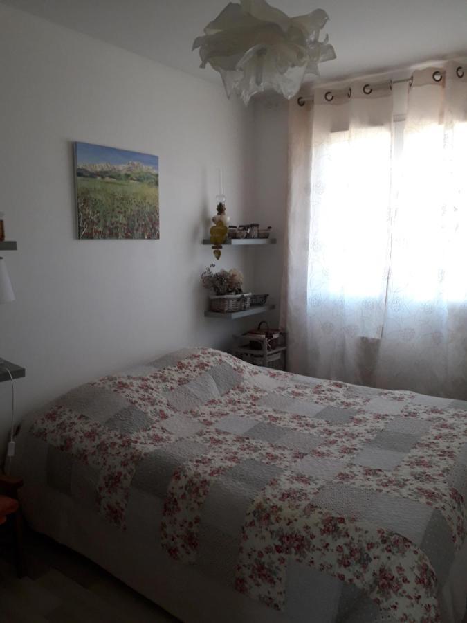 Chez Isa Apartment Massilly Екстериор снимка