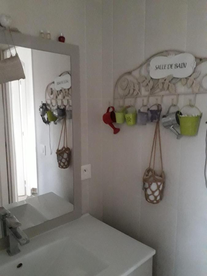 Chez Isa Apartment Massilly Екстериор снимка