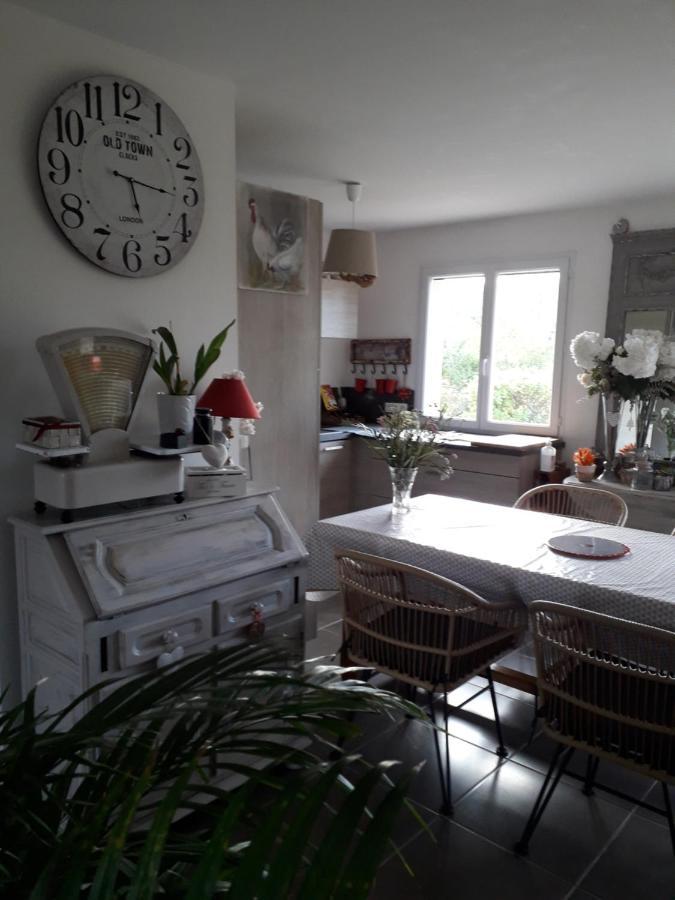 Chez Isa Apartment Massilly Екстериор снимка