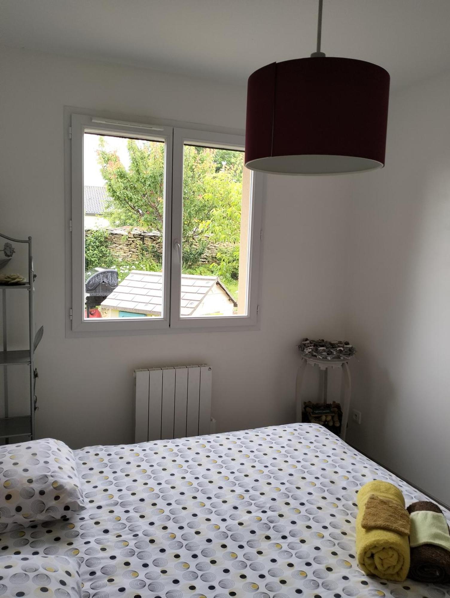 Chez Isa Apartment Massilly Екстериор снимка
